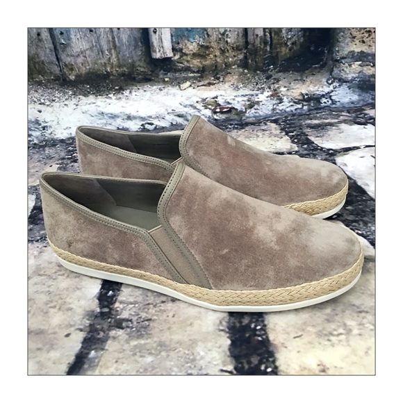 Vince Shoes - ♦️LAST 1♦️ Vince “Acker” Suede Slip-On Sneakers